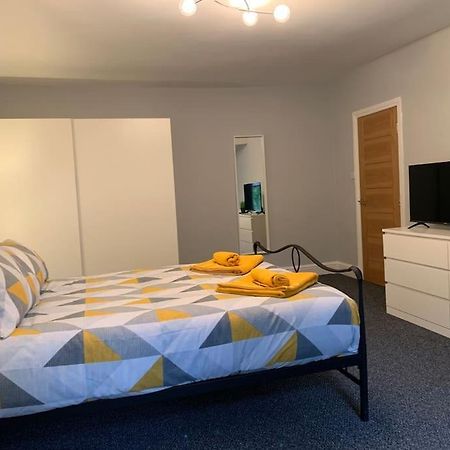 Fantastic Large 2 X Bedroom Flat, Free Parking Sale Exterior photo