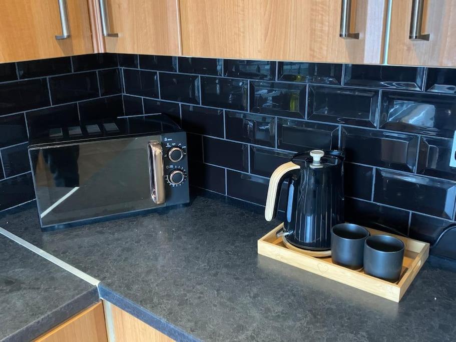 Fantastic Large 2 X Bedroom Flat, Free Parking Sale Exterior photo